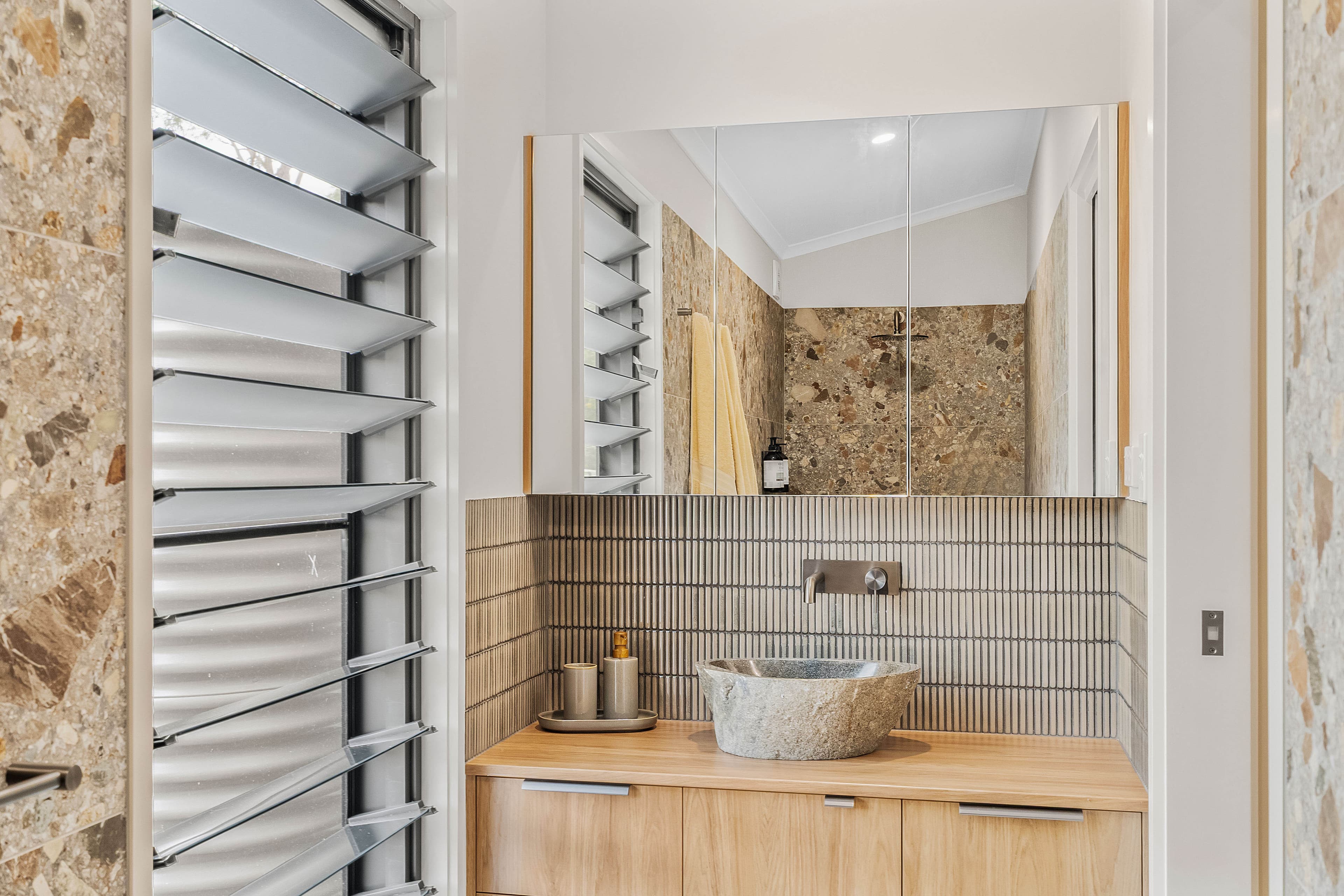 Oly Homes Modular 4 bedroom Bagara home design 