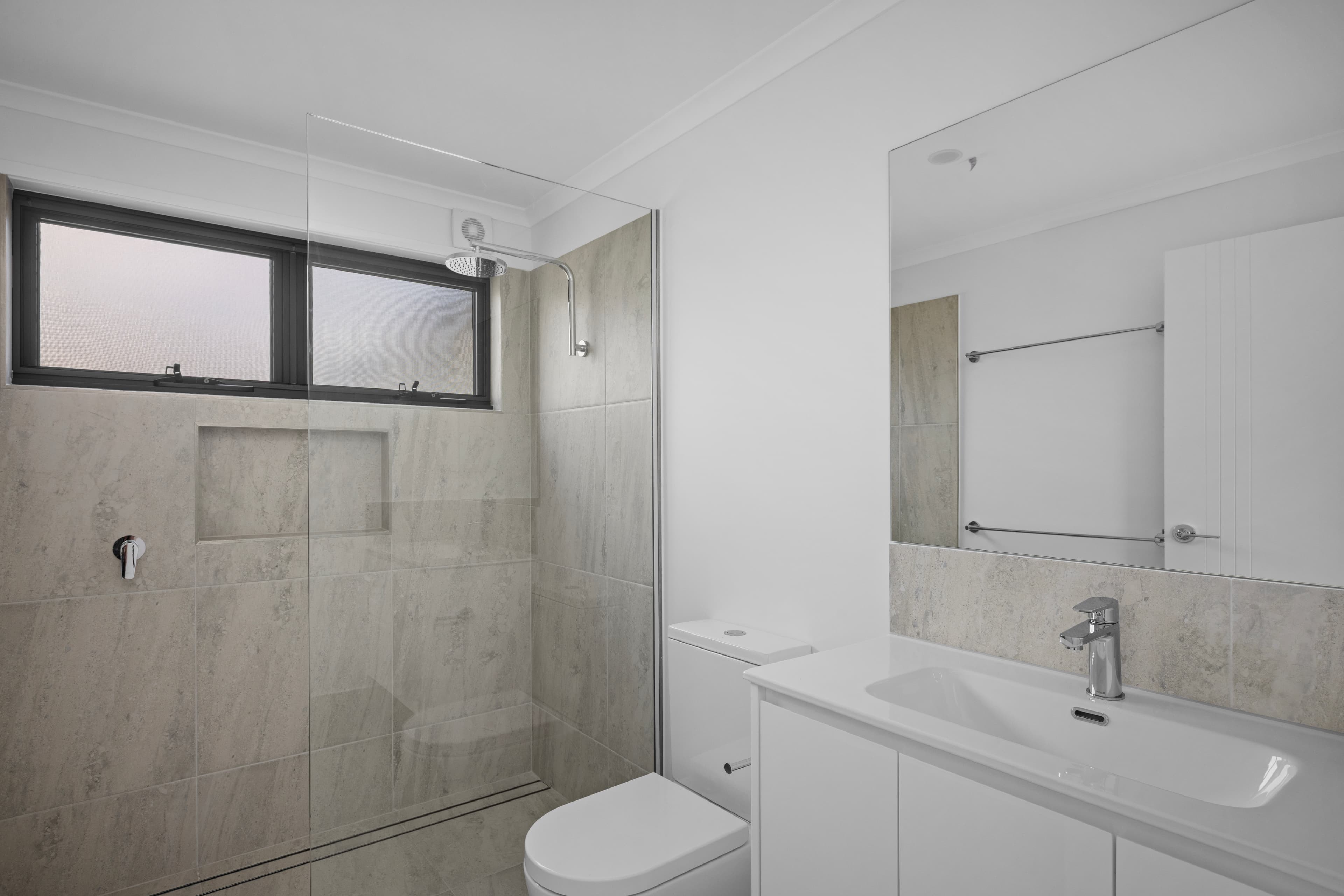 Oly Homes modular homes 4 bedroom macleay family home bathroom shower 