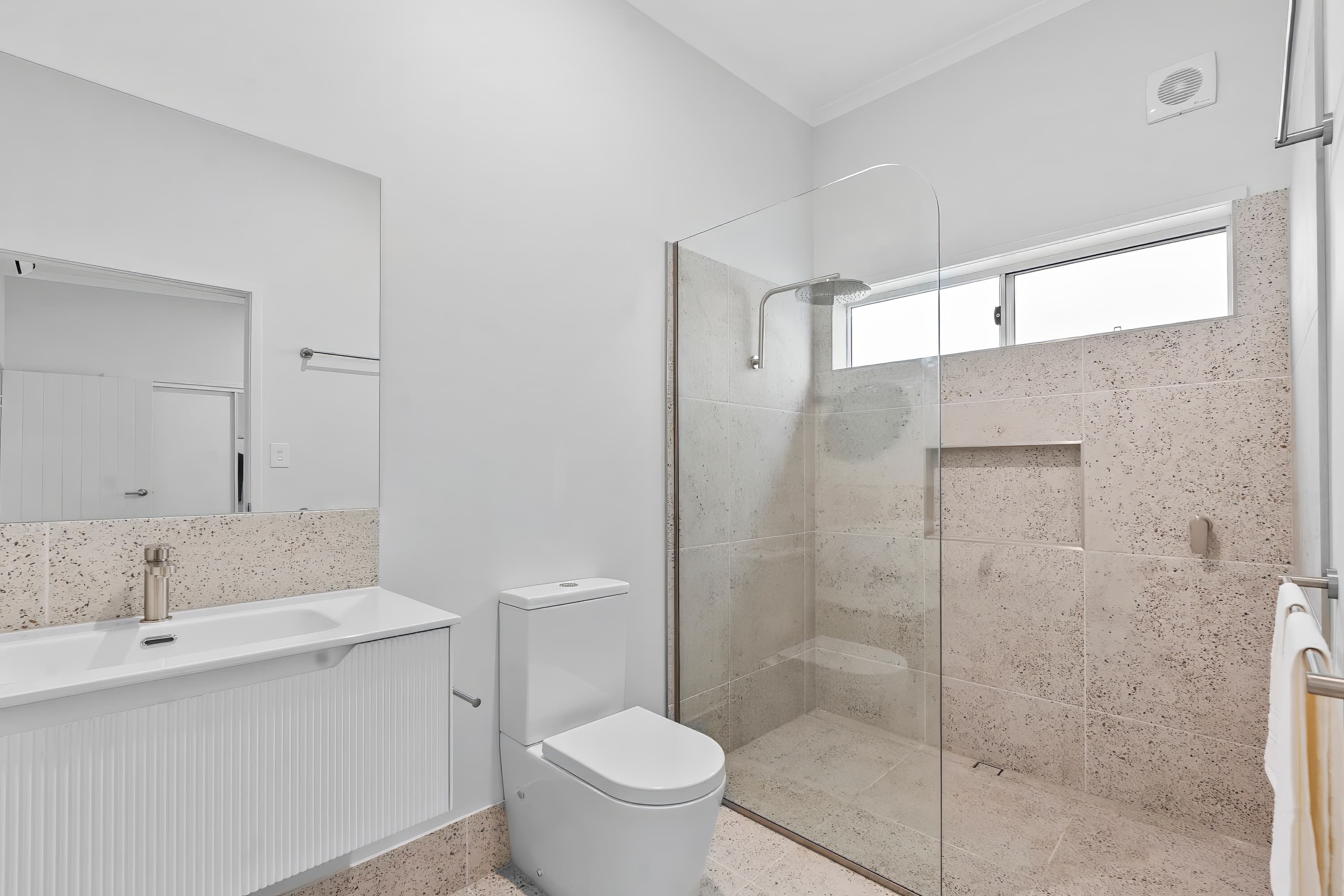 Oly Homes 3 bedroom Airlie modular family home