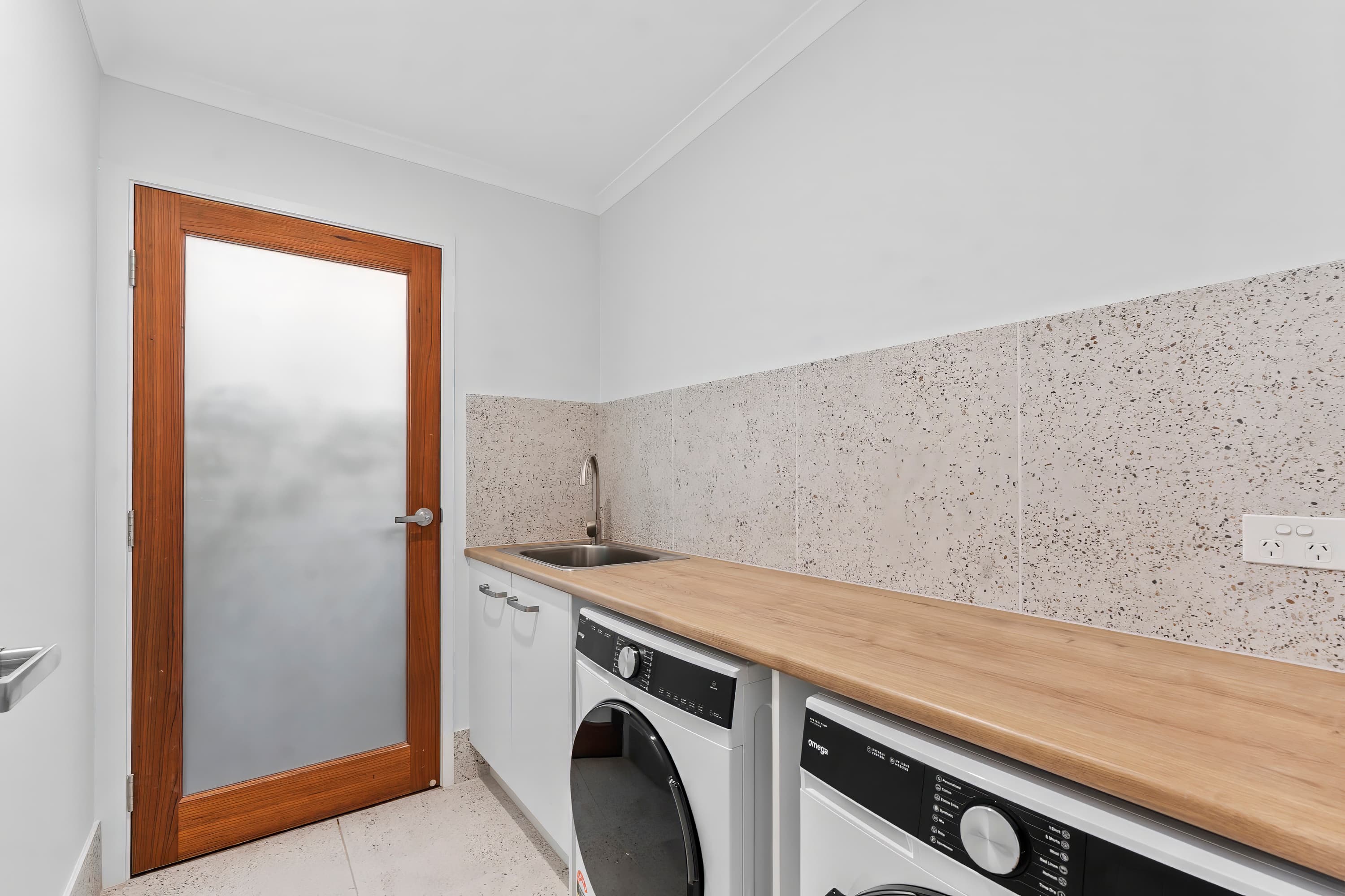 Oly Homes 3 bedroom Airlie modular family home