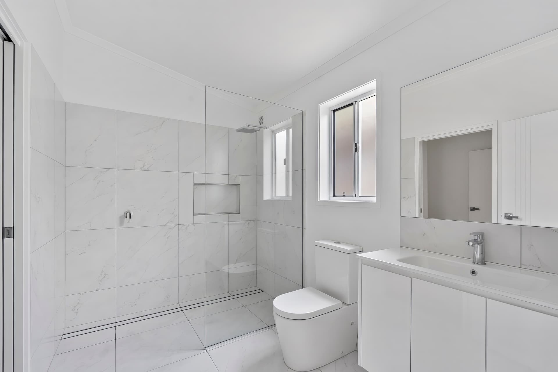 Oly Homes modular homes 3 bedroom daydream family home bathroom